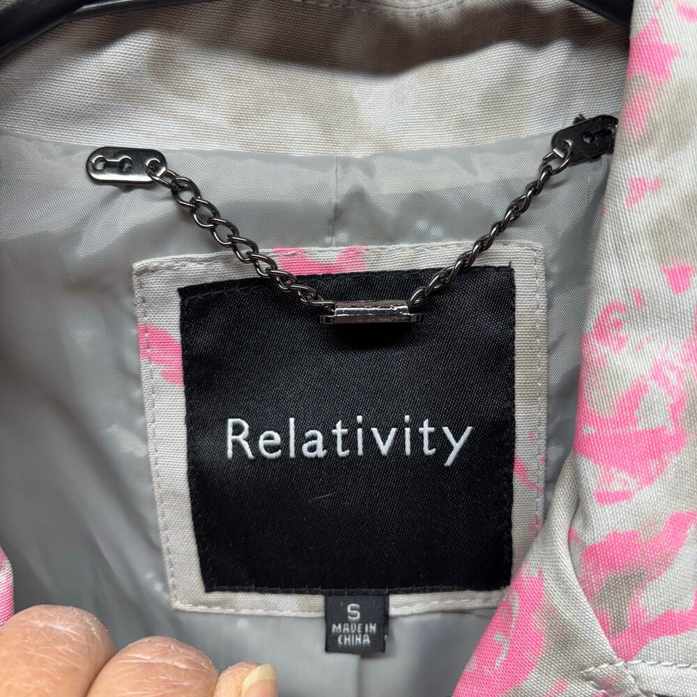 Relativity Gray and‎ Pink Pattern Trench Coat - Small